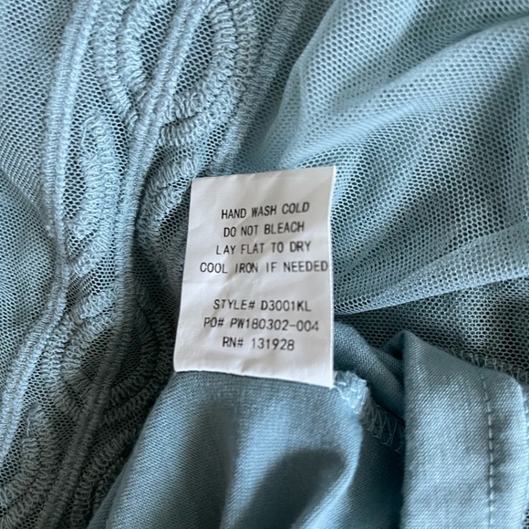 Seafoam Lace Maxi Dress - Picture 5 of 6